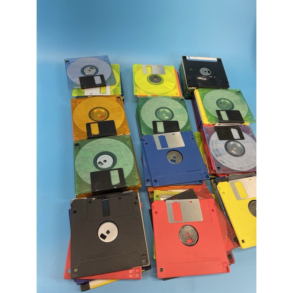 Lot 130+ 3.5" Floppy Disks Vintage Mixed Colors w/ Case Untested